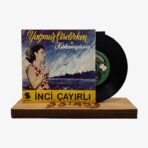 Plak - İnci Çayırlı | Yağmur Çiselerken / Kıskanıyorum